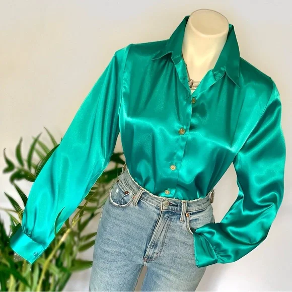 v i n t a g e :: Vibrant Buttoned Satin Secretary Blouse